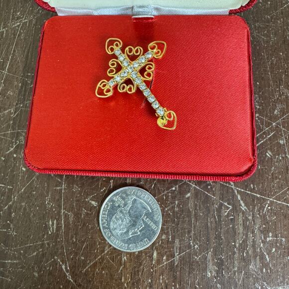 Amanda Smith Gold Tone White Rhinestone Religious Cross Brooch Pin - Picture 2 of 4